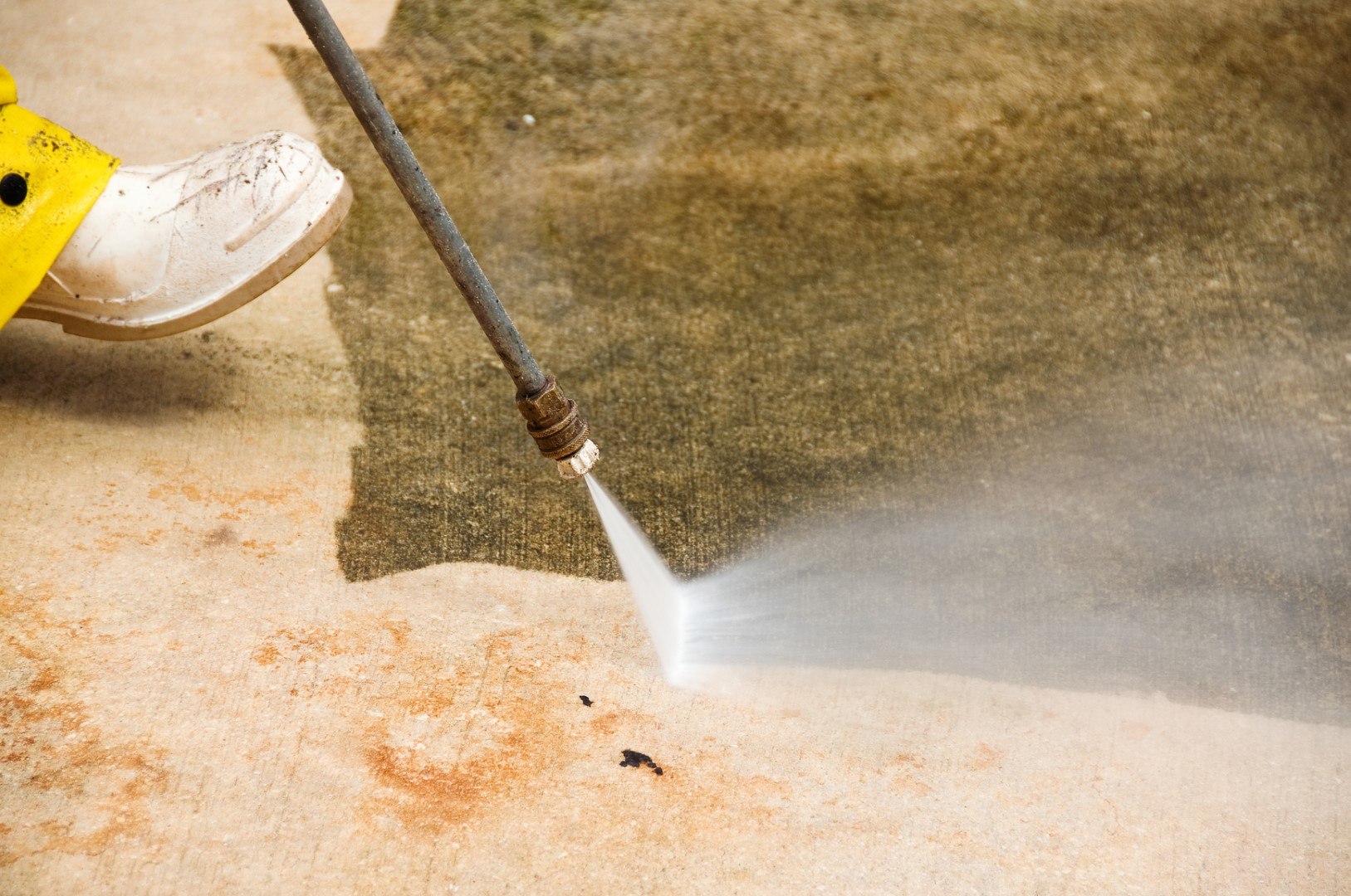 Power Washing Contractor in Burlington